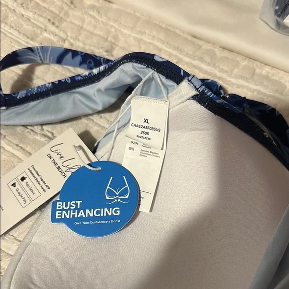 NWT Cupshe Blue and White Floral Bikini Set - Picture 6 of 12